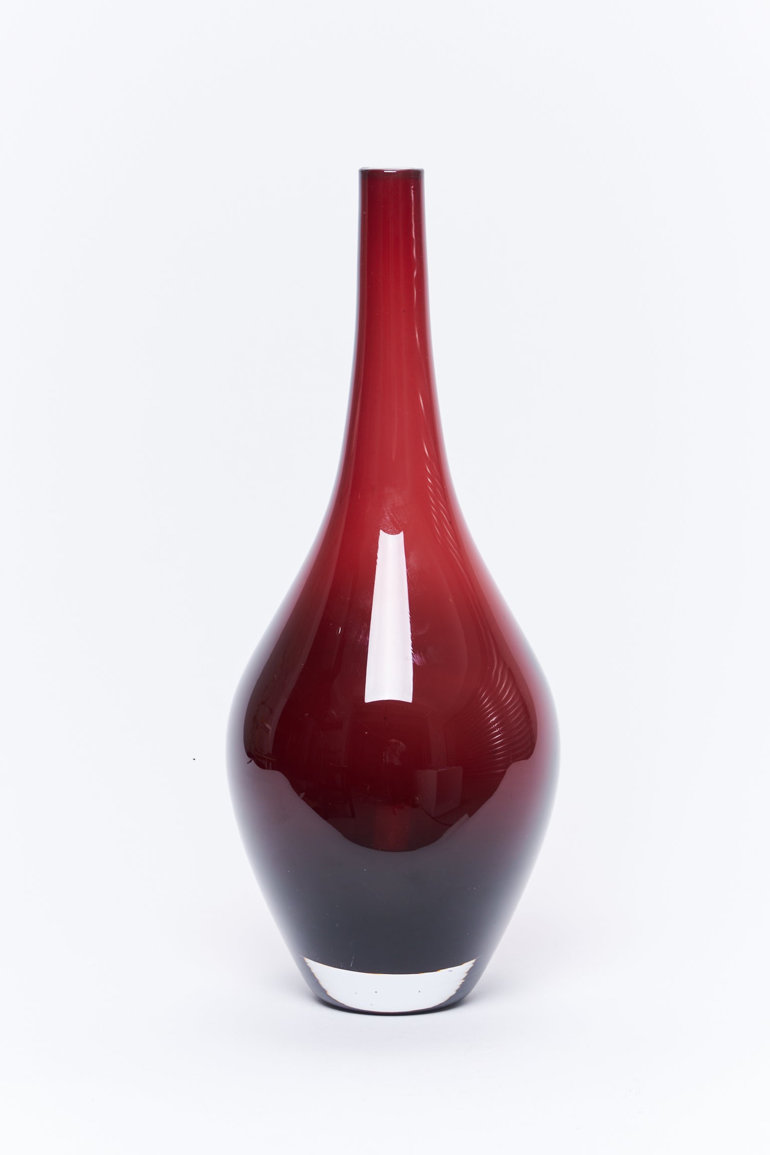 Bordeaux vase