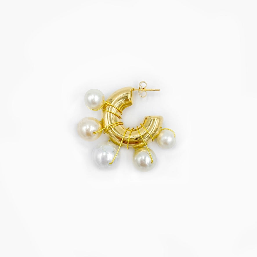 Mono Boucle Dorée À Perles Nacrées